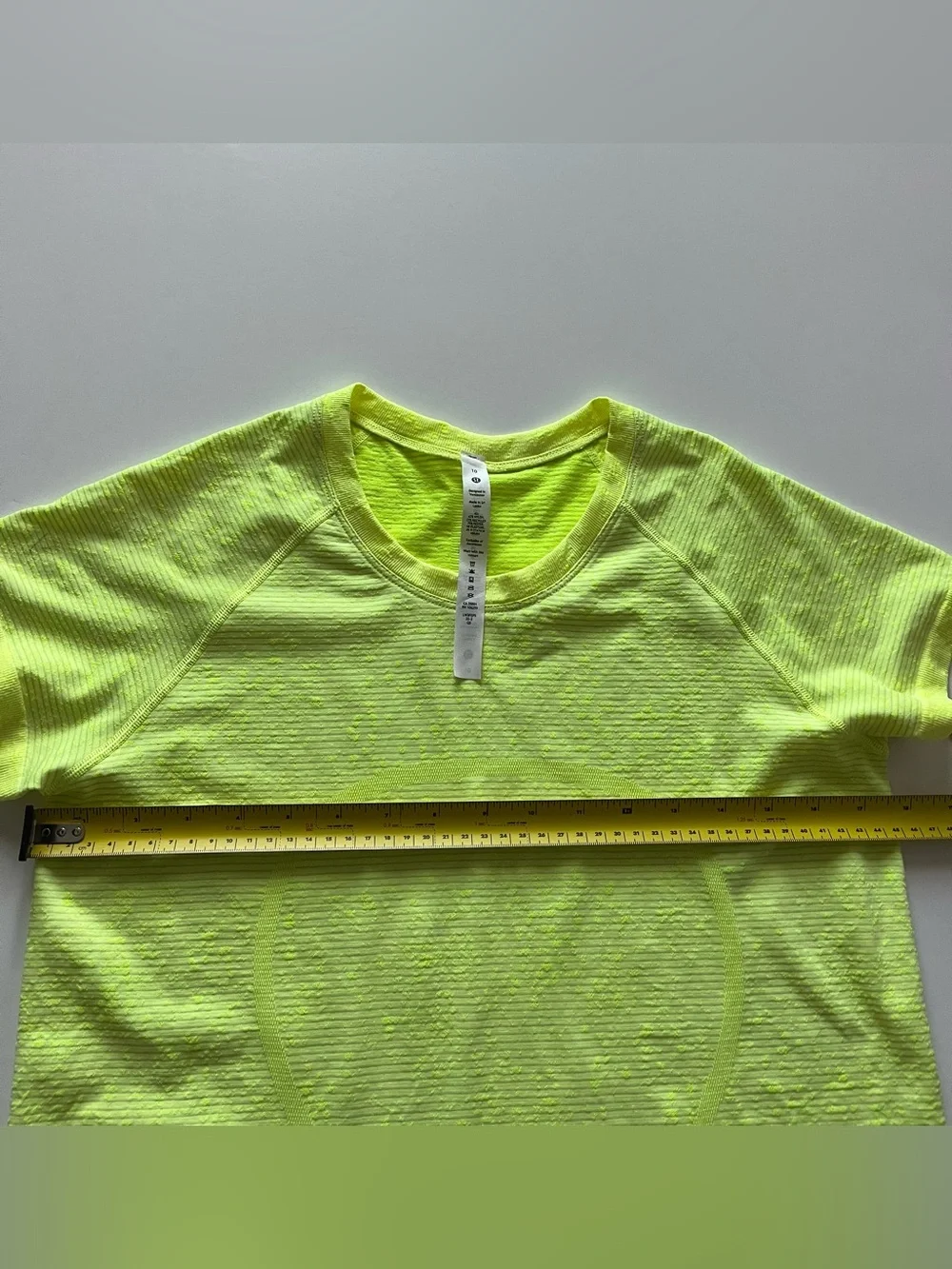 lululemon athletica NWT Swiftly Tech SS 2.0 Disorted Noise Neon Lemon Sorbet-10